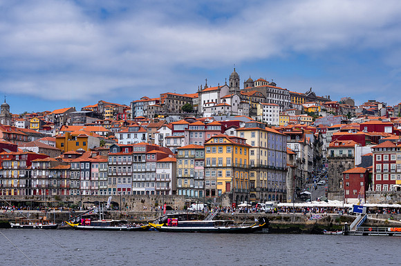 Cais da Ribeira, the riverfront promenade