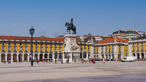 Praca do Comercio, Town Square