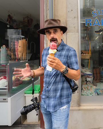 Roman eating Gelato