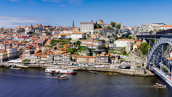 Cais da Ribeira, the riverfront promenade